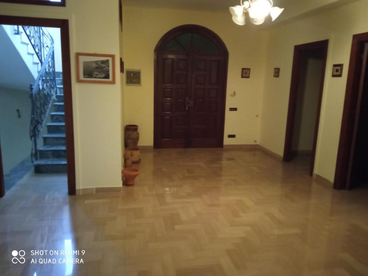Villa Le Torri 라칼무토 외부 사진